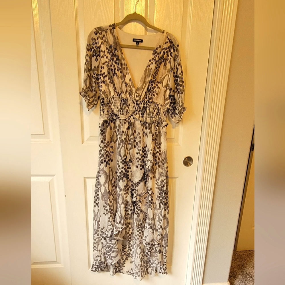 Womens Express High-Low Dress Size MEDIUM